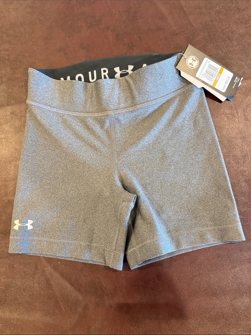 Under Armour heat gear gray shorts size small